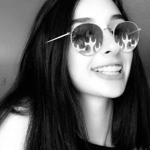 Meet your Posher, Jada